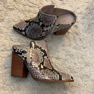 Snakeskin slip on heel